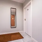 Apartment Cosmo Ii